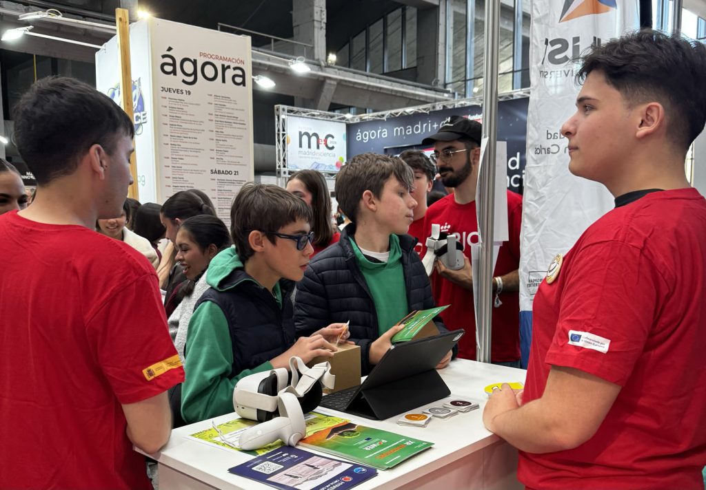 DIGICOMLAB acerca la comunicación del futuro en Madrid es Ciencia 2026